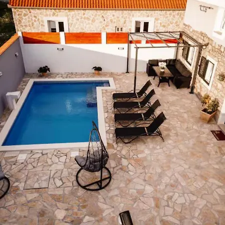 La Felicita Tatil Evi Gornji Zemunik