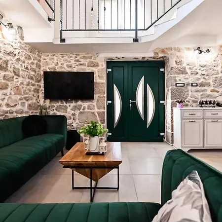 La Felicita Tatil Evi Gornji Zemunik