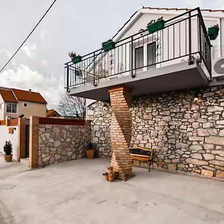 La Felicita Gornji Zemunik